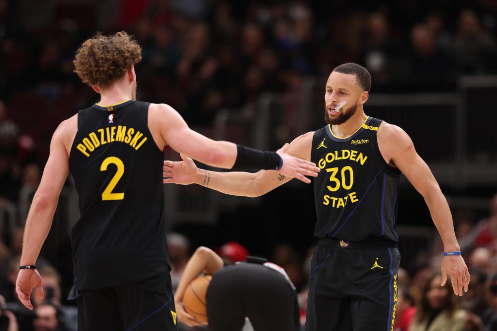 方防守下依 方防守下依