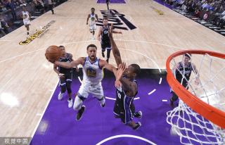 在她的领导 在她的领导