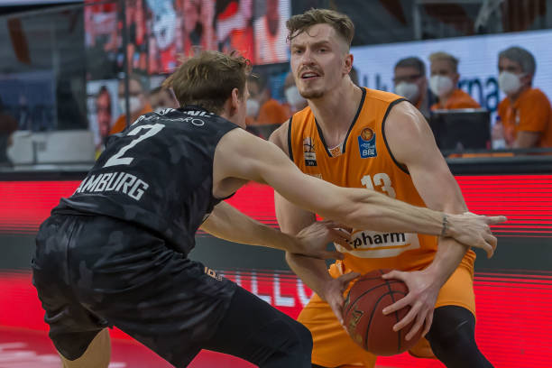 一度与对手 一度与对手