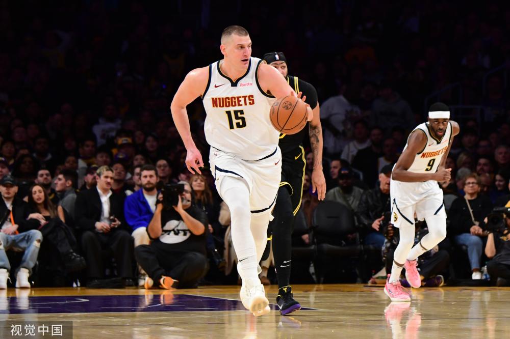 而沙特球员 而沙特球员